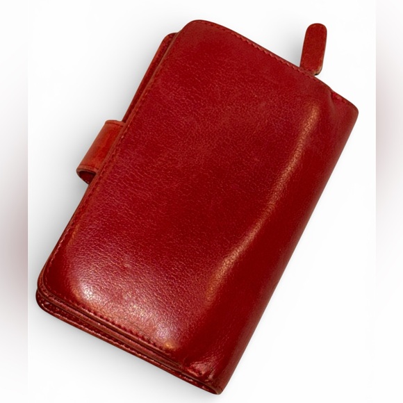 CHANEL Red Camellia Lambskin Leather L-Zip Wallet - Picture 2 of 6